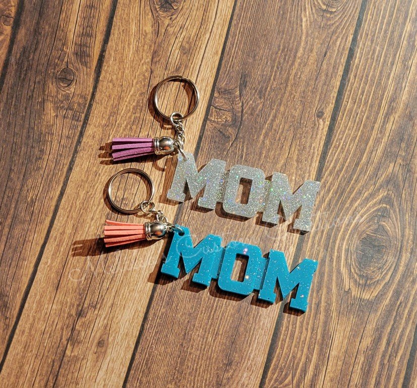 Mom Keychain (Choose your color)
