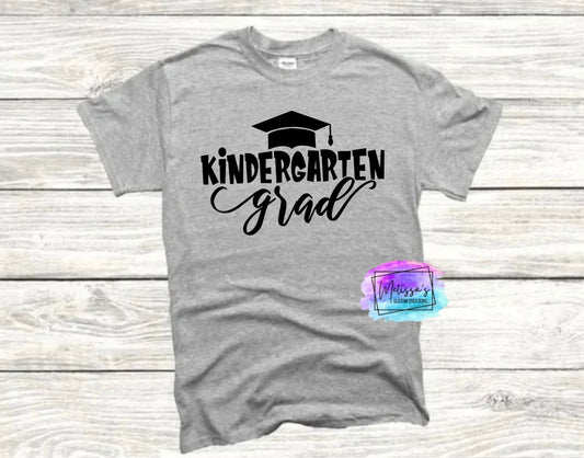 Kindergarten Grad T-Shirt (Choose your colors)
