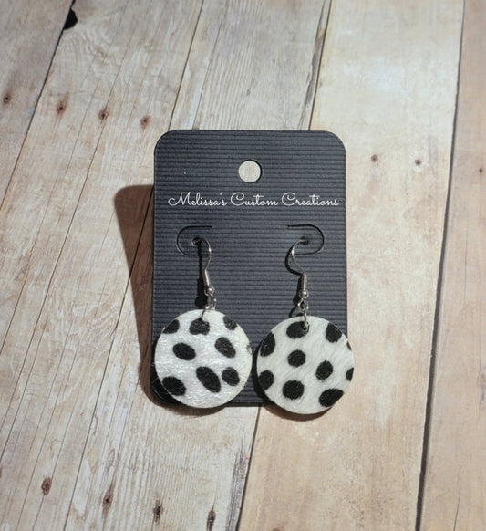 White & Black Earrings (READY TO SHIP)