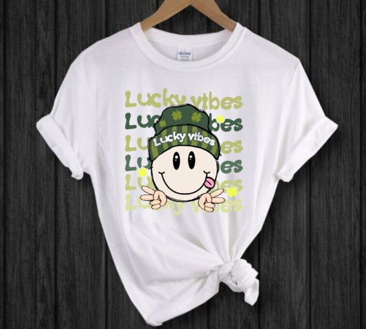 Lucky Vibes Smiley T-Shirt