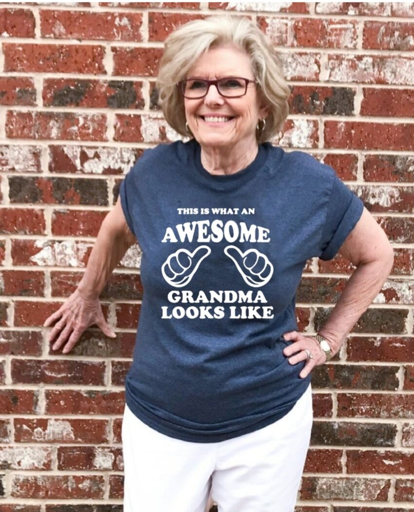 This Is What an Awesome Grandma Looks Like T-Shirt (Choose your colors)